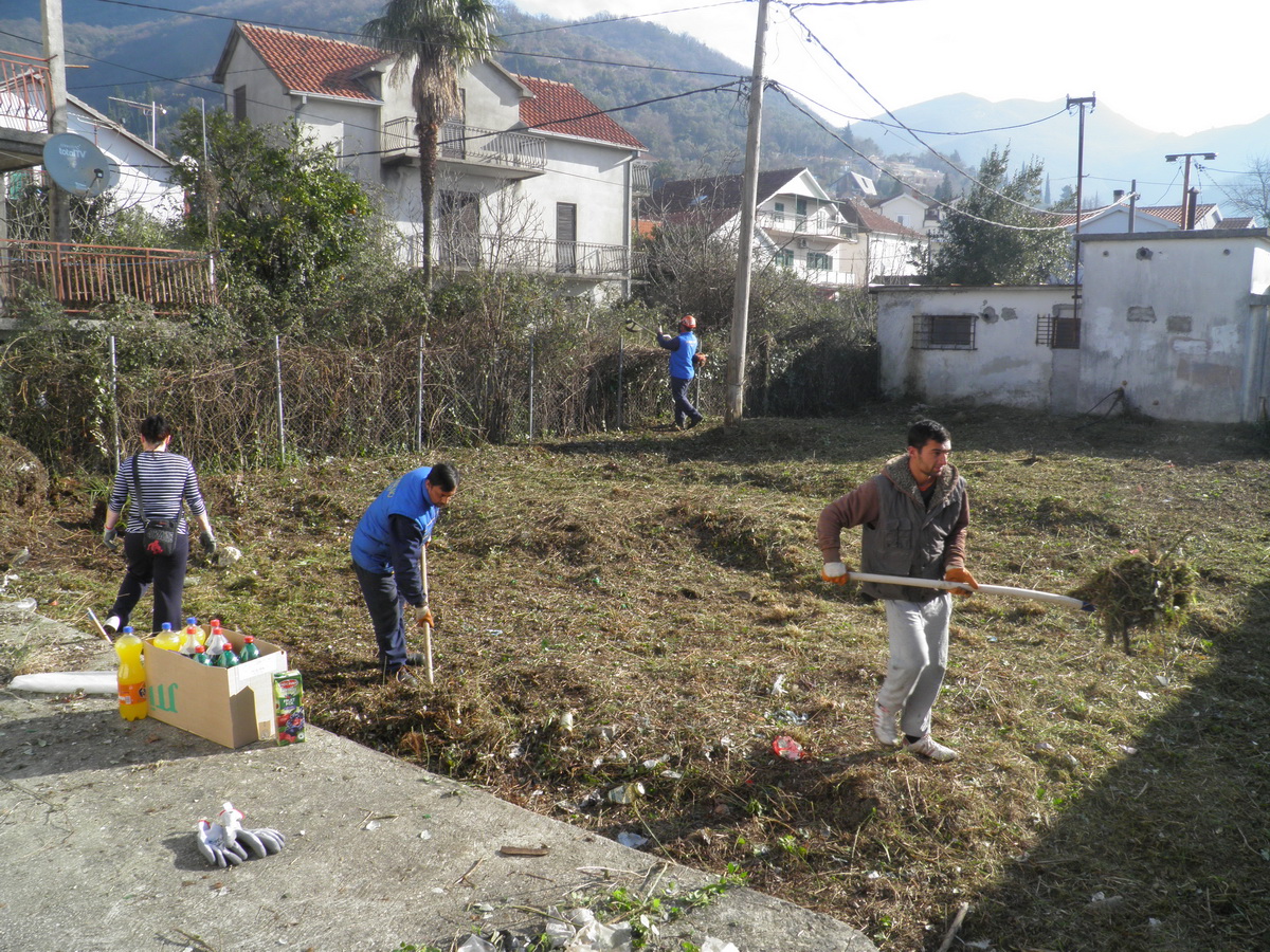 Akcija čišćenja Ljetnje pozornice u Donjoj Lastvi