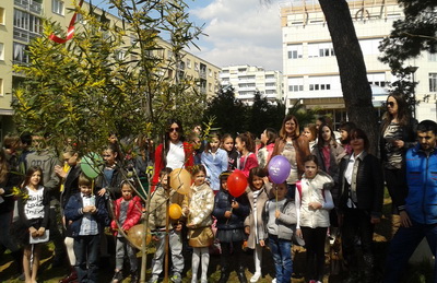 Poetski i ekološki čas na Trgu Magnolija