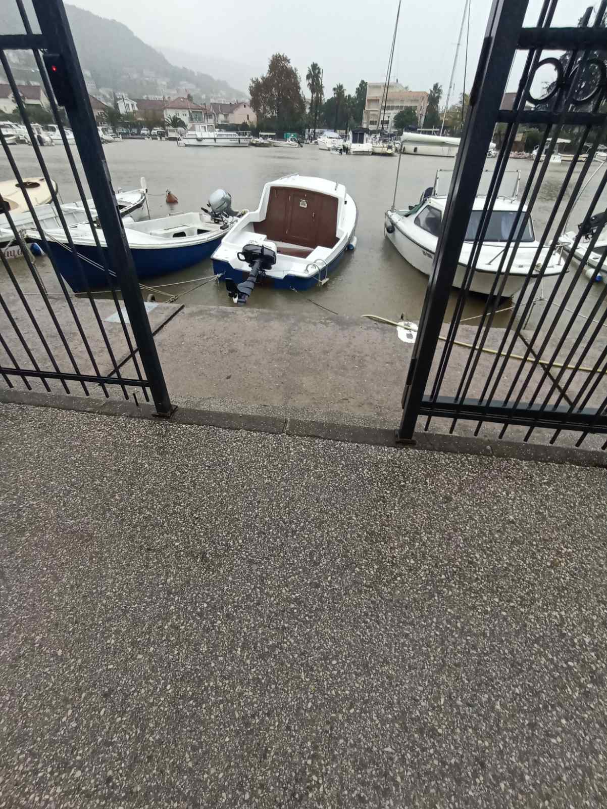 APEL KORISNICIMA VEZOVA U LUCI KALIMANJ